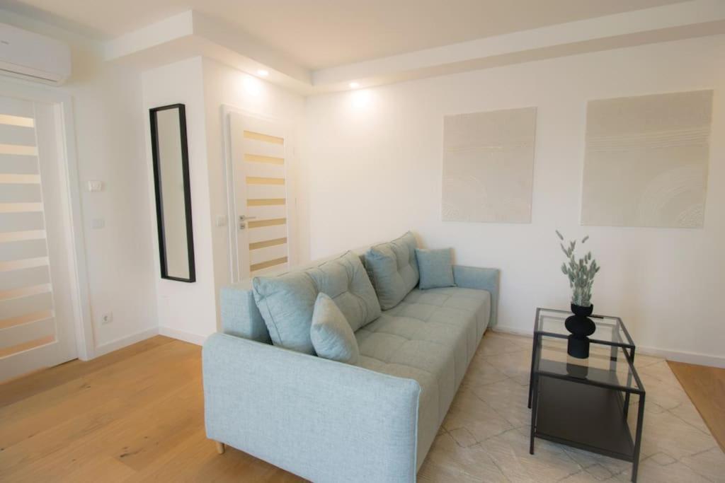 Apartment Charming In Heart Of L Jos20