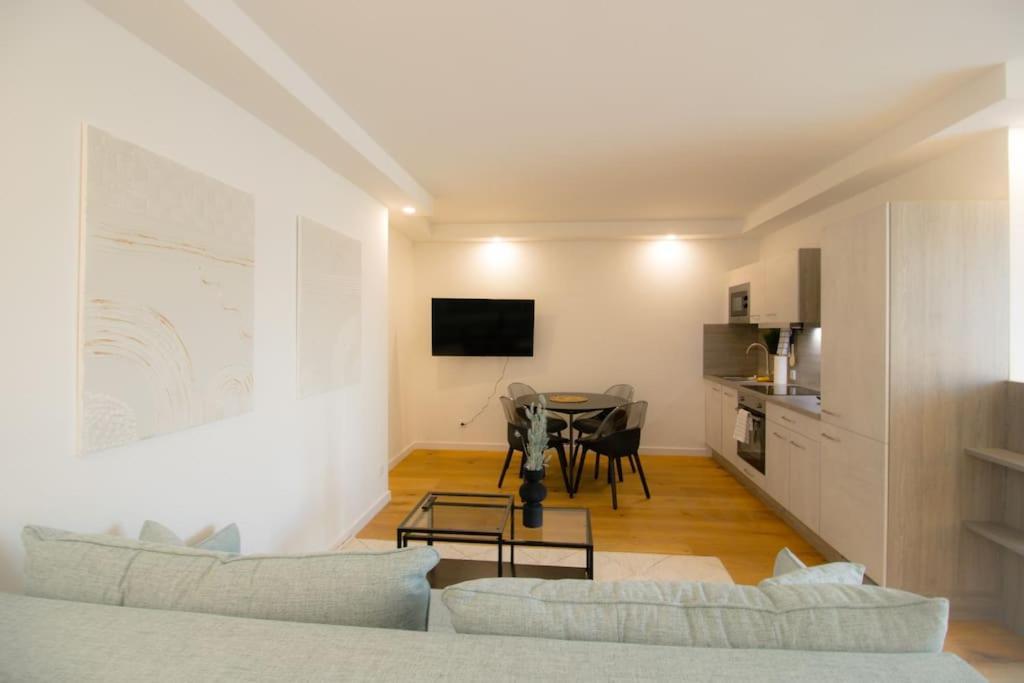 Charming In Heart Of L Jos20 Wien